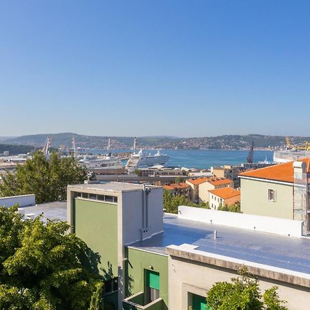 The Black Swan Apartment Trieste Exterior photo