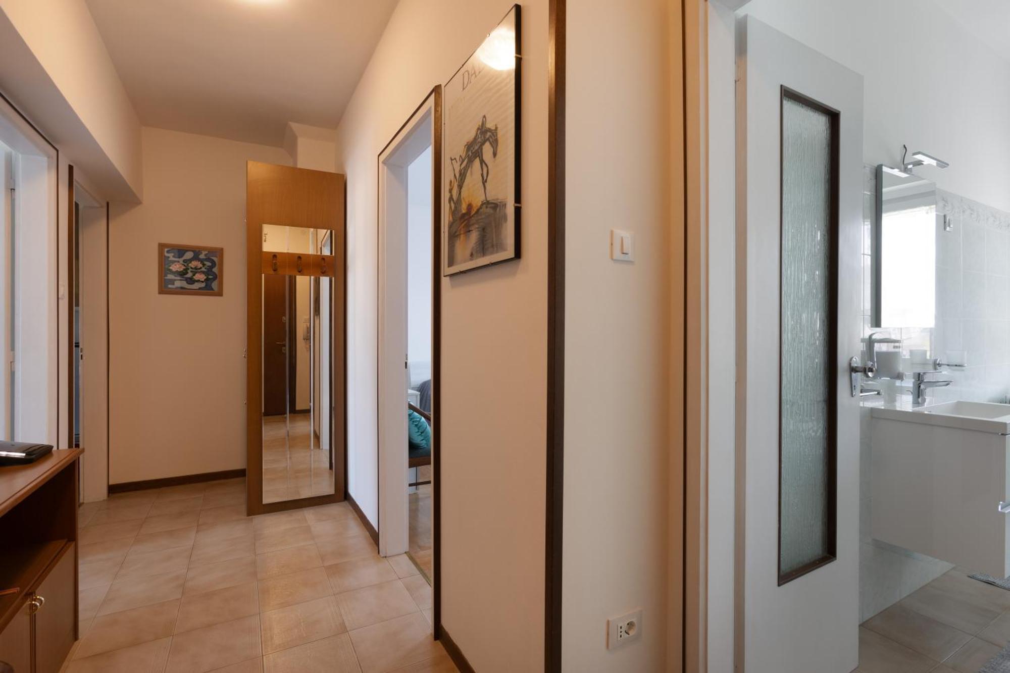 The Black Swan Apartment Trieste Exterior photo
